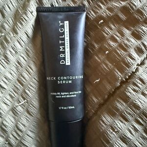 DRMTLGY Neck Contouring Serum - Black